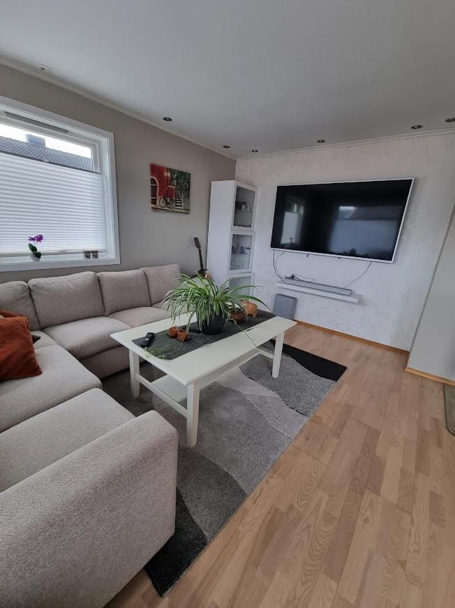Private Guest Room In Cozy Apartment Τρόντχαϊμ Εξωτερικό φωτογραφία