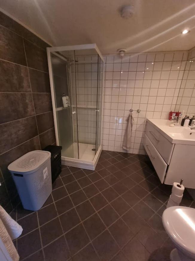Private Guest Room In Cozy Apartment Τρόντχαϊμ Εξωτερικό φωτογραφία